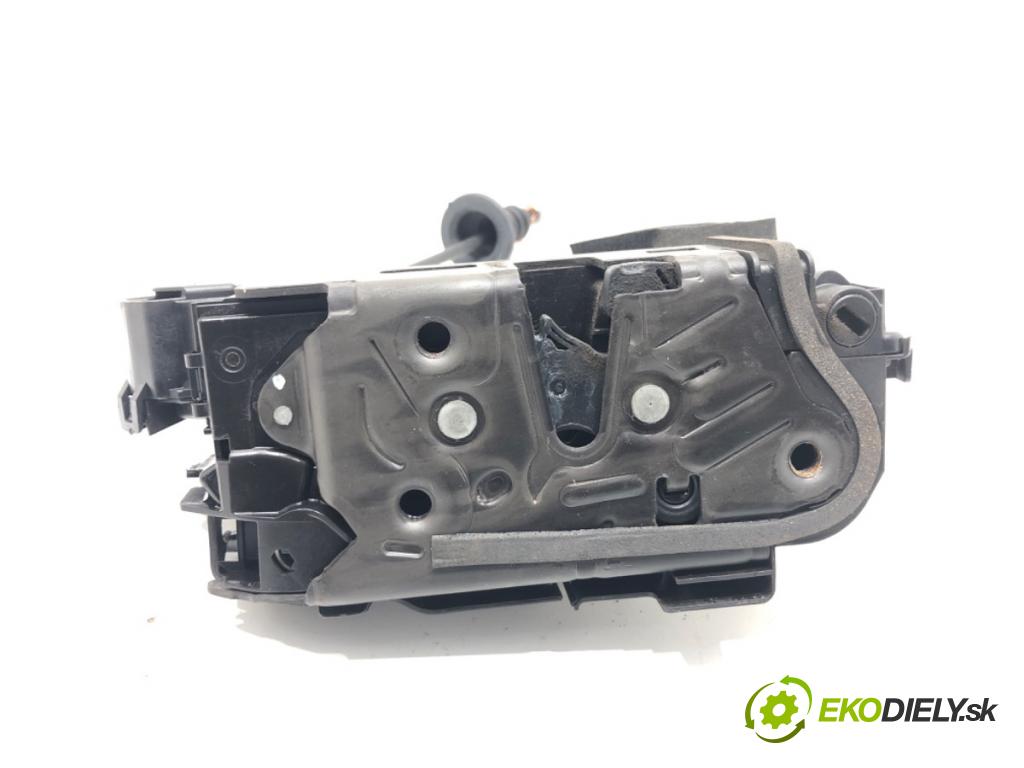 SKODA FABIA III (NJ3) 2014 - 2022    1.0 TSI 70 kW [95 KM] benzyna 2014 - 2022  zámok dveře pravý přední část 5TB837016C