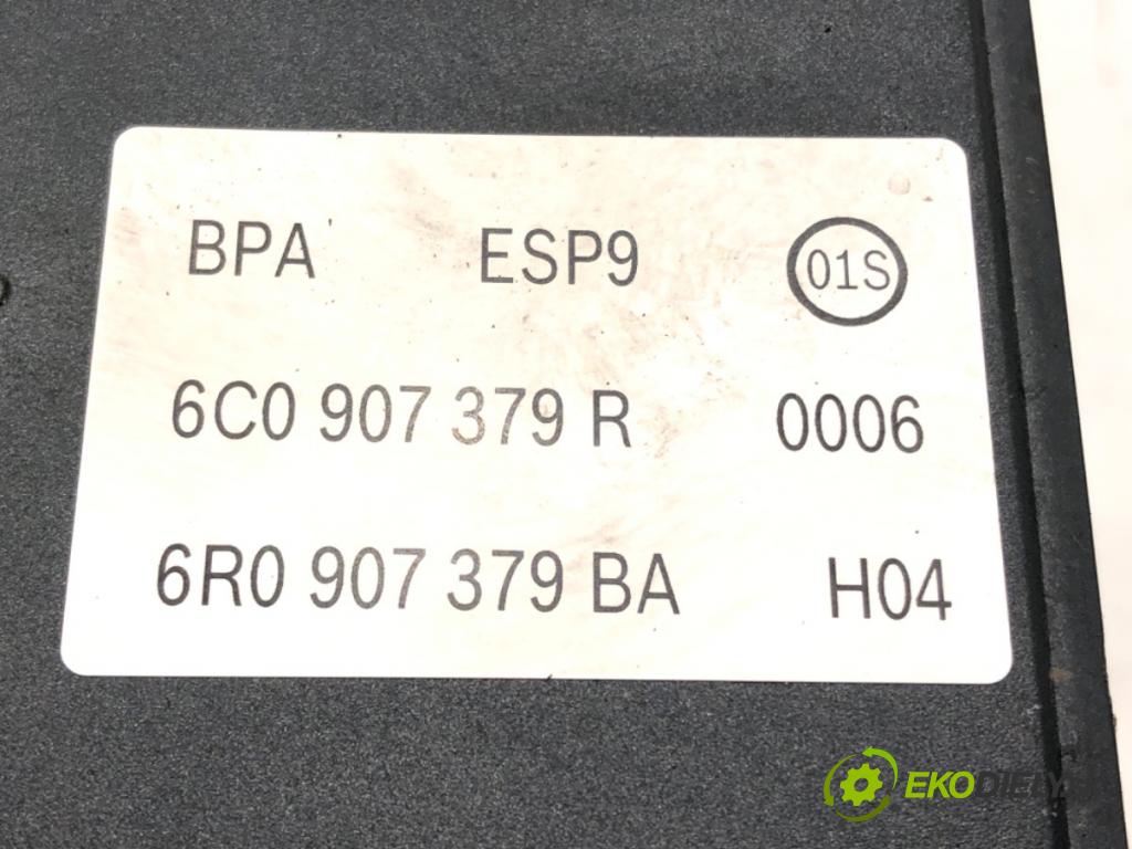 SKODA FABIA III (NJ3) 2014 - 2022    1.0 TSI 70 kW [95 KM] benzyna 2014 - 2022  Pumpa ABS 6C0907379R (Pumpa ABS)
