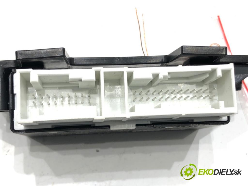 SKODA FABIA III (NJ3) 2014 - 2022    1.0 TSI 70 kW [95 KM] benzyna 2014 - 2022  Modul PDC 5Q0919294L (Ostatné)