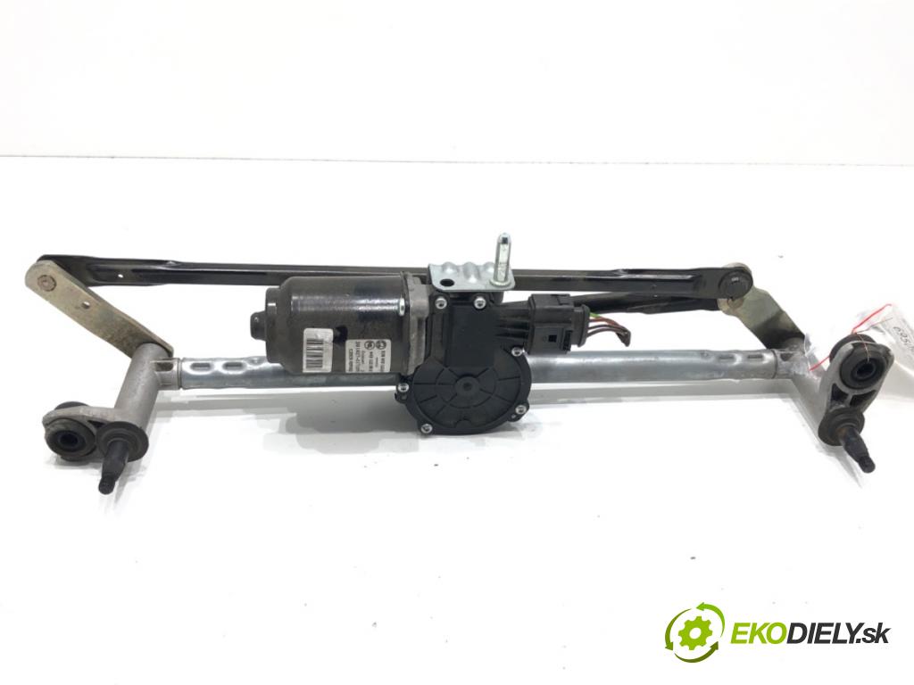 SKODA FABIA III (NJ3) 2014 - 2022    1.0 TSI 70 kW [95 KM] benzyna 2014 - 2022  Mechanizmus stieračov predný 5JB955113A (Motorček stieračov predné)