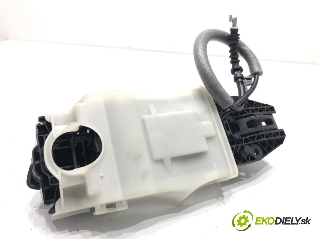 SKODA FABIA III (NJ3) 2014 - 2022    1.0 TSI 70 kW [95 KM] benzyna 2014 - 2022  Kľučka vonkajšia pravy zad