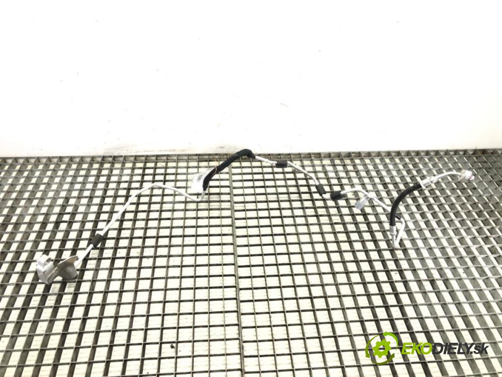 SKODA FABIA III (NJ3) 2014 - 2022    1.0 TSI 70 kW [95 KM] benzyna 2014 - 2022  rúrka klimatizácie 6C0816741Q (Rúrka klimatizácie)