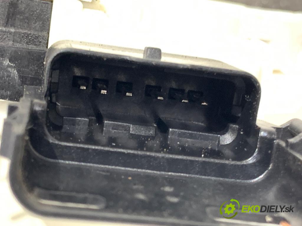 CITROEN BERLINGO MULTISPACE (B9) 2008 - 2022    1.6 HDi 90 68 kW [92 KM] olej napędowy 2010 - 2022  zámok dveře levý zadní část 828421