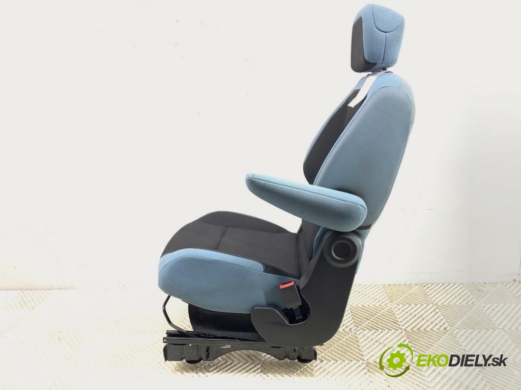 CITROEN BERLINGO II nadwozie wielkoprzestrzenne (MPV) 2012 68 kW 1.6 HDi 90 1560 Sedadlo pravy predný