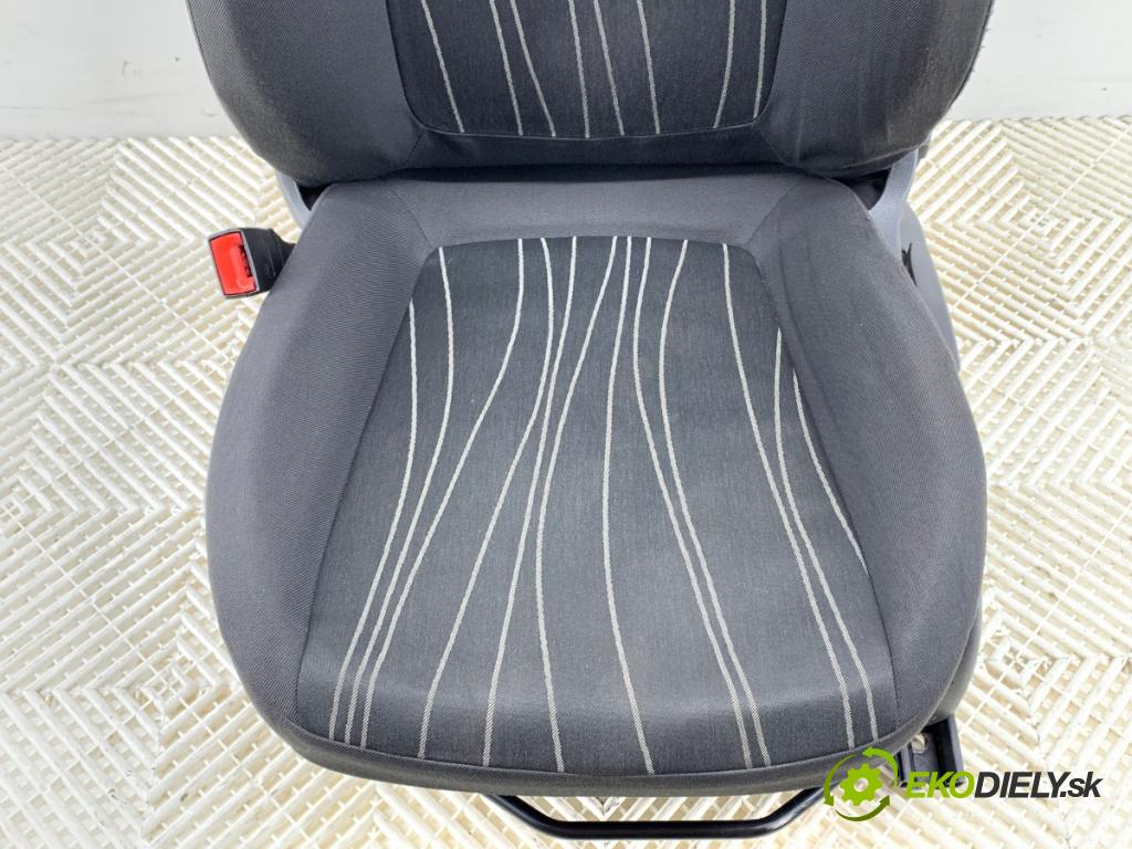 OPEL CORSA D (S07) 2006 - 2014    1.2 (L08, L68) 59 kW [80 KM] benzyna 2006 - 2014  Sedadlo ľavy predný