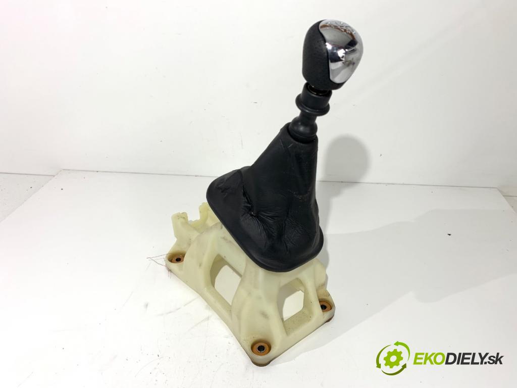 HYUNDAI ix35 (LM, EL, ELH) 2009 - 2022    1.7 CRDi 85 kW [116 KM] olej napędowy 2010 - 2022  Kulisa 43700-2Y300 (Rýchlostná páka (kulisa))