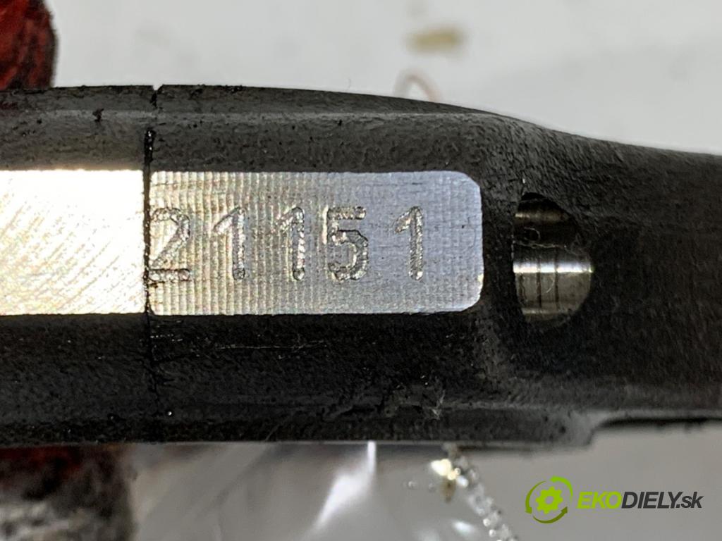 HYUNDAI ix35 SUV 2012 85 kW 1.7 CRDi 1685 PIEST: ojnica D4FD (Piest)