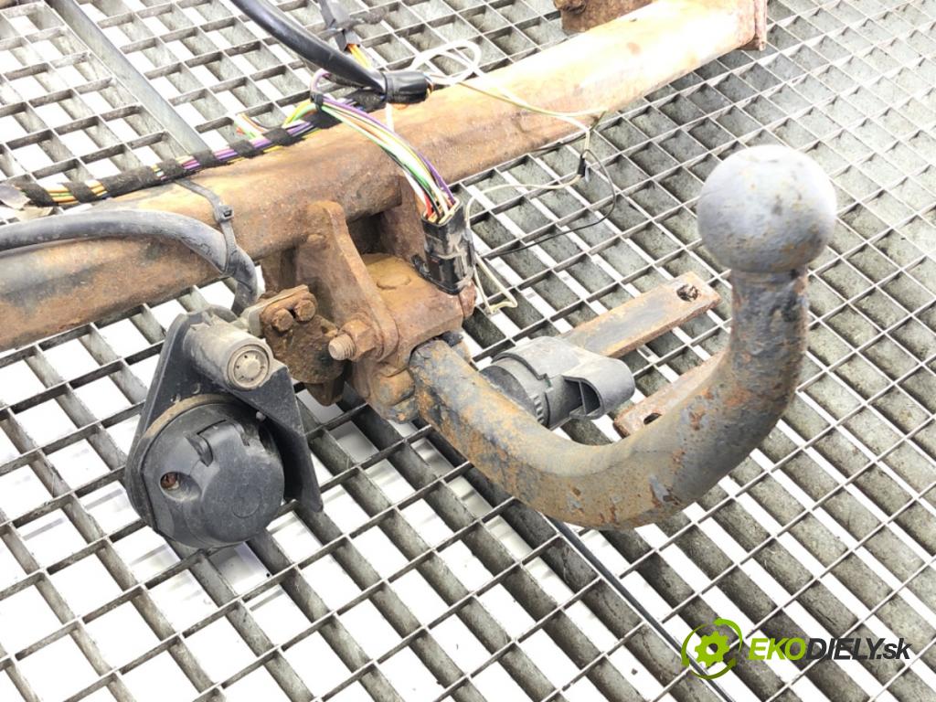 HYUNDAI ix35 SUV 2012 85 kW 1.7 CRDi 1685 Hák tažné zařízení  (Tažná zařízení)