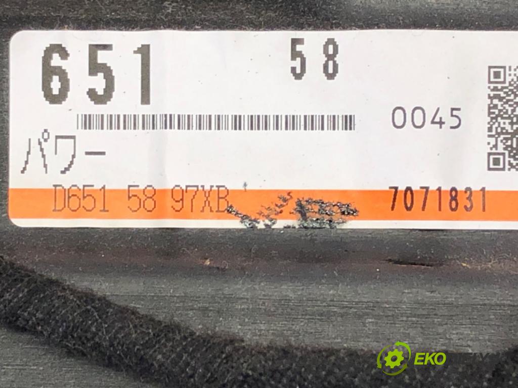 MAZDA 2 (DE_, DH_) 2007 - 2015    1.3 (DE3FS) 63 kW [86 KM] benzyna 2007 - 2015  mechanismus okna pravý přední část 7071831