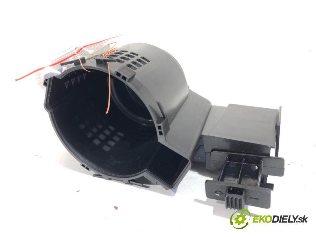 BMW 3 (E90) 2004 - 2012    320 i 110 kW [150 KM] benzyna 2004 - 2007  Držiak na nápoje 7153713 (Úchyt, držiak na nápoje)