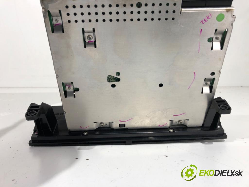 BMW 3 (E90) 2004 - 2012    320 i 110 kW [150 KM] benzyna 2004 - 2007  RADIO 6959145 (Audio zariadenie)