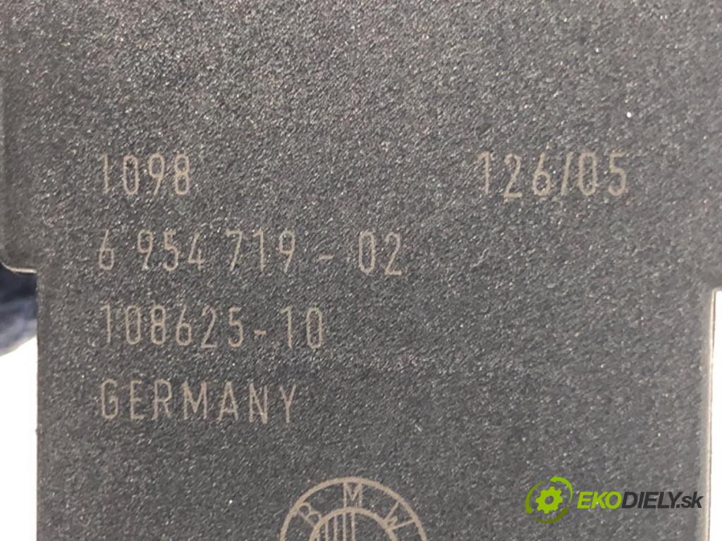 BMW 3 (E90) 2004 - 2012    320 i 110 kW [150 KM] benzyna 2004 - 2007  spinačka 6954719 (Spínacia skrinka a kľúč)