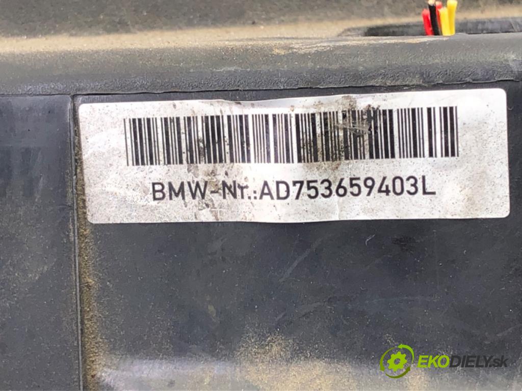 BMW 3 (E90) 2004 - 2012    320 i 110 kW [150 KM] benzyna 2004 - 2007  Obal filtra vzduchu 7536594 (Obal filtra vzduchu)
