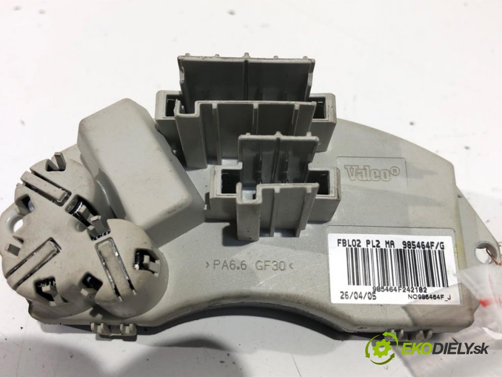 BMW 3 (E90) 2004 - 2012    320 i 110 kW [150 KM] benzyna 2004 - 2007  odpor rezistor topení vzduchu 985464F (Odpory topení)