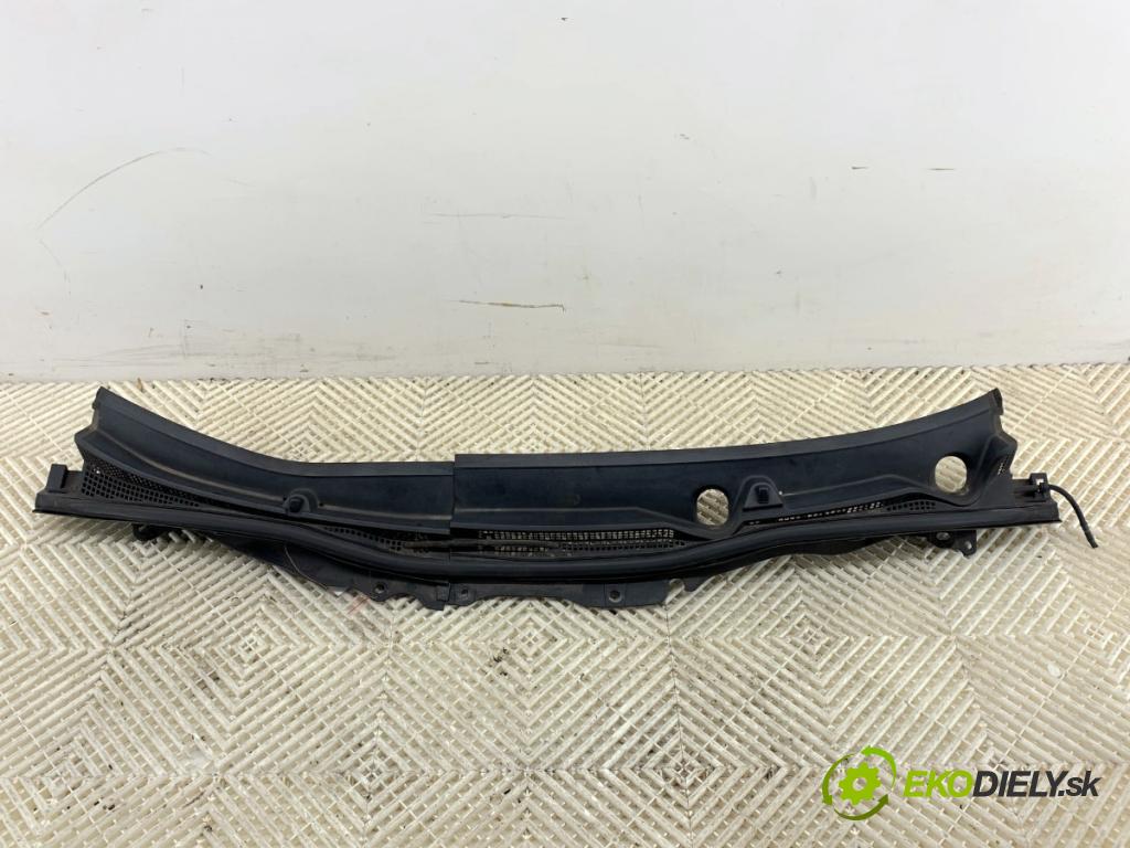 MAZDA 2 (DE_, DH_) 2007 - 2015    1.3 (DE3FS) 63 kW [86 KM] benzyna 2007 - 2015  Torpédo, plast pod čelné okno DF71507P1 (Torpédo)