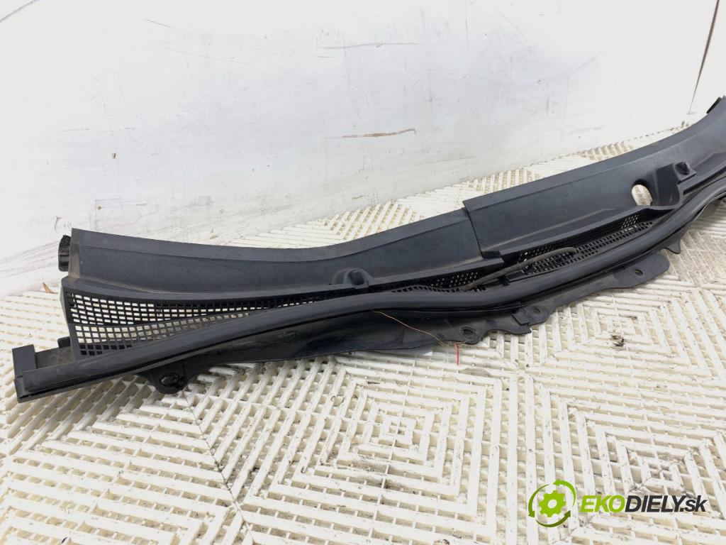 MAZDA 2 (DE_, DH_) 2007 - 2015    1.3 (DE3FS) 63 kW [86 KM] benzyna 2007 - 2015  Torpédo, plast pod čelné okno DF71507P1 (Torpédo)