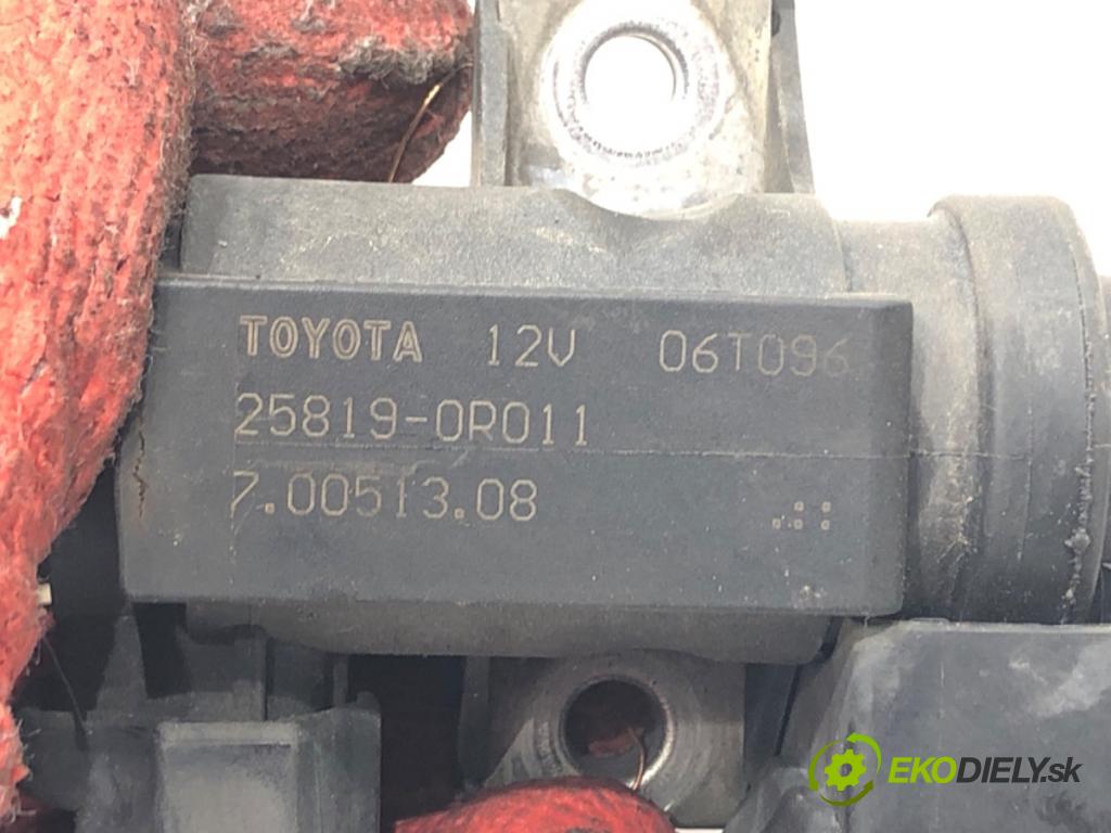 TOYOTA COROLLA Verso (ZER_, ZZE12_, R1_) 2004 - 2009    2.2 D-4D (AUR10_) 100 kW [136 KM] olej napędowy 2005 - 2009  Ventil tlaku 25819-0R011 (Ventil)
