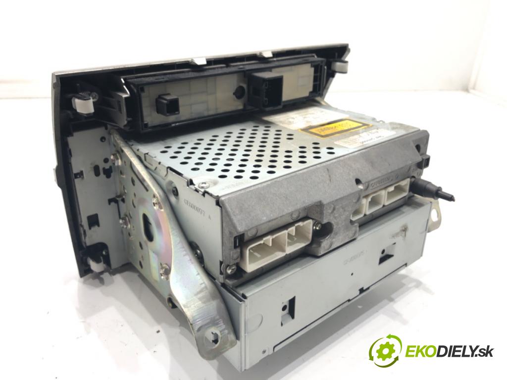 TOYOTA COROLLA Verso (ZER_, ZZE12_, R1_) 2004 - 2009    2.2 D-4D (AUR10_) 100 kW [136 KM] olej napędowy 2005 - 2009  RADIO 86120-0F010 (Audio zariadenie)