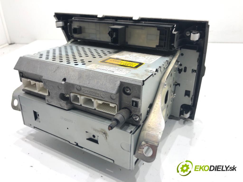 TOYOTA COROLLA Verso (ZER_, ZZE12_, R1_) 2004 - 2009    2.2 D-4D (AUR10_) 100 kW [136 KM] olej napędowy 2005 - 2009  RADIO 86120-0F010 (Audio zariadenie)