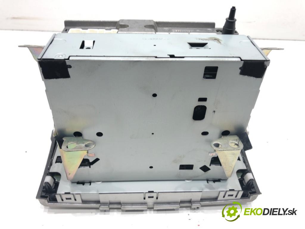 TOYOTA COROLLA Verso (ZER_, ZZE12_, R1_) 2004 - 2009    2.2 D-4D (AUR10_) 100 kW [136 KM] olej napędowy 2005 - 2009  RADIO 86120-0F010 (Audio zariadenie)