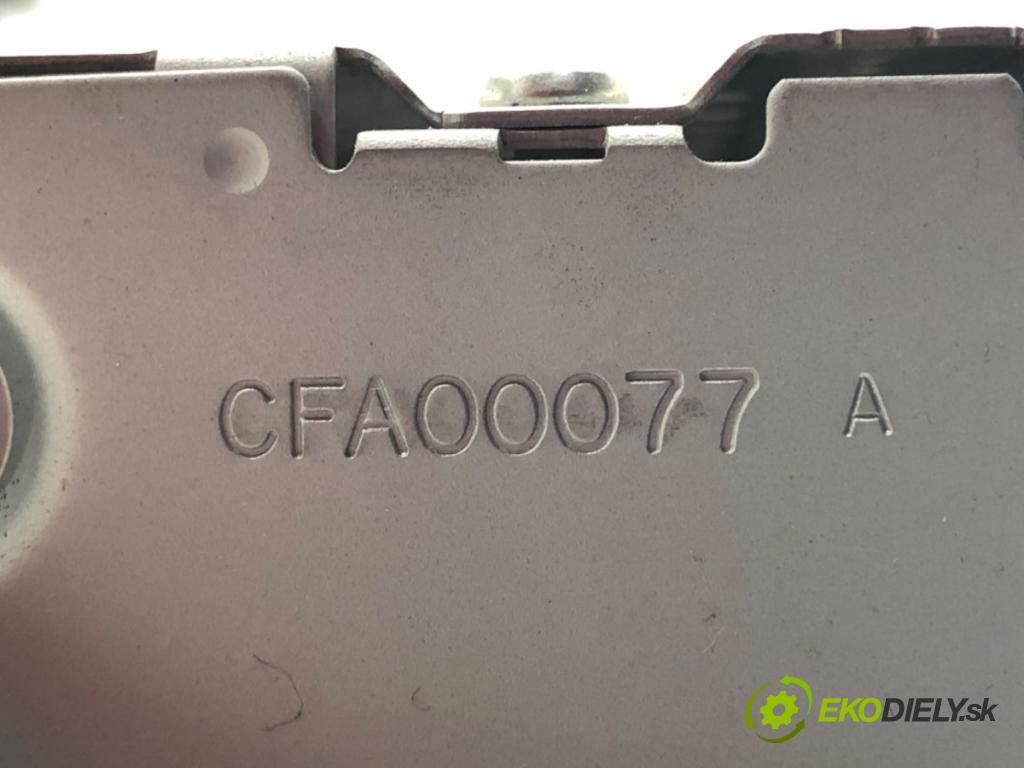 TOYOTA COROLLA Verso (ZER_, ZZE12_, R1_) 2004 - 2009    2.2 D-4D (AUR10_) 100 kW [136 KM] olej napędowy 2005 - 2009  RADIO 86120-0F010 (Audio zariadenie)