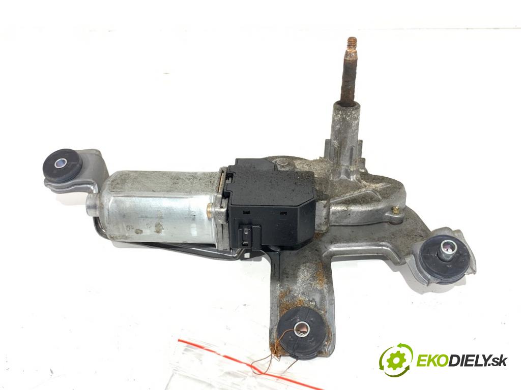 TOYOTA COROLLA Verso (ZER_, ZZE12_, R1_) 2004 - 2009    2.2 D-4D (AUR10_) 100 kW [136 KM] olej napędowy 2005 - 2009  motor stěračů zadní část 85130-0F010