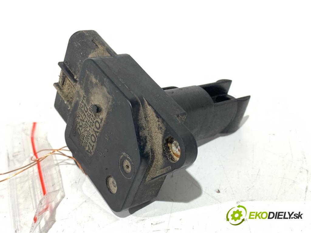 TOYOTA COROLLA Verso (ZER_, ZZE12_, R1_) 2004 - 2009    2.2 D-4D (AUR10_) 100 kW [136 KM] olej napędowy 2005 - 2009  Váha vzduchu 22204-0N010 (Váha vzduchu)