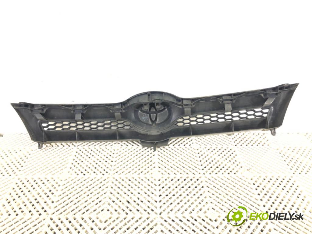 TOYOTA COROLLA Verso (ZER_, ZZE12_, R1_) 2004 - 2009    2.2 D-4D (AUR10_) 100 kW [136 KM] olej napędowy 2005 - 2009  mřížka maska 53117-0F010 (Mřížky (masky) chladičů)