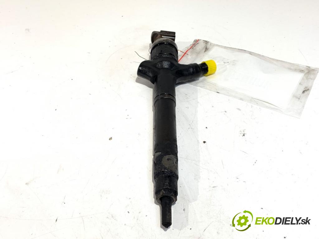 TOYOTA COROLLA Verso (ZER_, ZZE12_, R1_) 2004 - 2009    2.2 D-4D (AUR10_) 100 kW [136 KM] olej napędowy 2005 - 2009  vstrekovač  (Vstrekovač paliva)