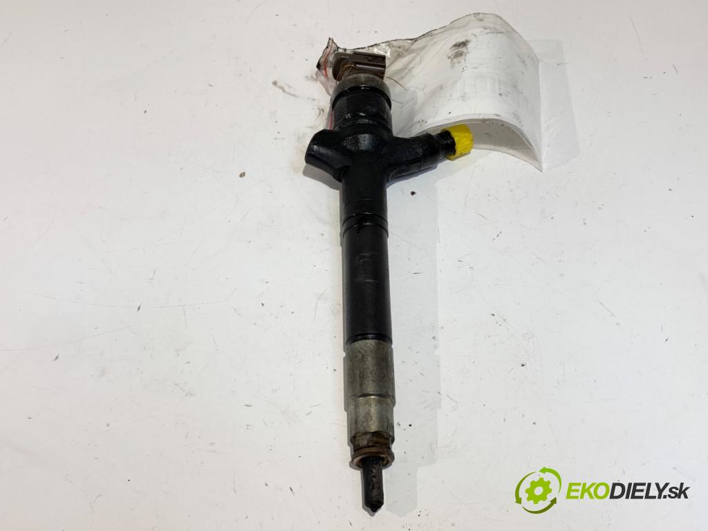 TOYOTA COROLLA Verso (ZER_, ZZE12_, R1_) 2004 - 2009    2.2 D-4D (AUR10_) 100 kW [136 KM] olej napędowy 2005 - 2009  vstrekovač  (Vstrekovač paliva)