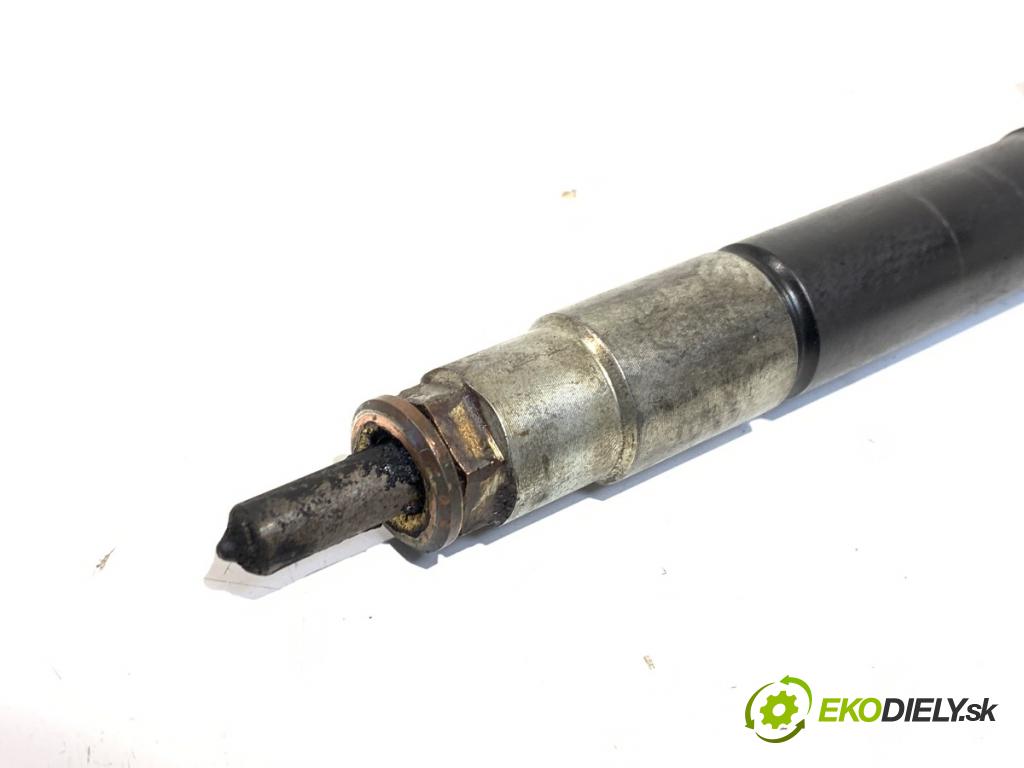 TOYOTA COROLLA Verso (ZER_, ZZE12_, R1_) 2004 - 2009    2.2 D-4D (AUR10_) 100 kW [136 KM] olej napędowy 2005 - 2009  vstrekovač  (Vstrekovač paliva)