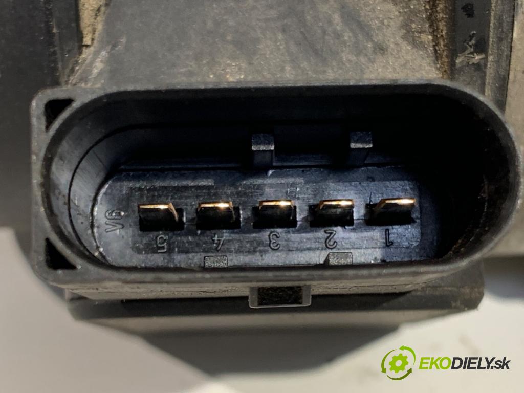 KIA SPORTAGE II (JE_, KM) 2004 - 2022    2.0 i 16V 104 kW [141 KM] benzyna 2004 - 2022  Váha vzduchu 28164-23720 (Váha vzduchu)