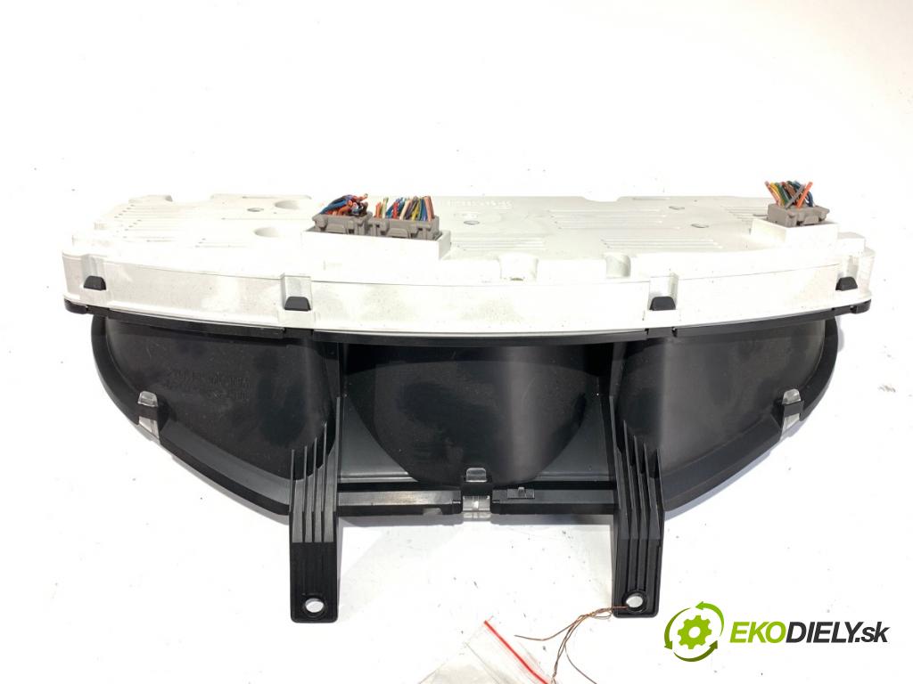 KIA SPORTAGE II SUV 2008 104 kW 2.0 i 16V 1975 prístrojovka 94003-0Z070 (Přístrojová deska)