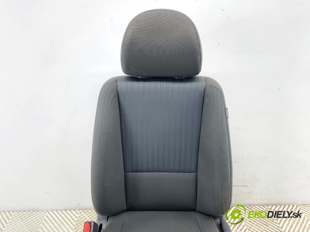 KIA SPORTAGE II (JE_, KM) 2004 - 2022    2.0 i 16V 104 kW [141 KM] benzyna 2004 - 2022  Sedadlo ľavy predný