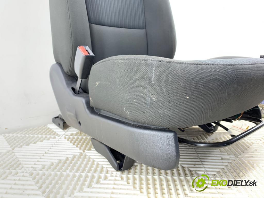 KIA SPORTAGE II (JE_, KM) 2004 - 2022    2.0 i 16V 104 kW [141 KM] benzyna 2004 - 2022  Sedadlo ľavy predný