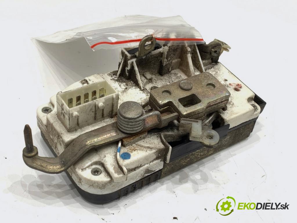FIAT ULYSSE (179_) 2002 - 2011    2.2 JTD 94 kW [128 KM] olej napędowy 2002 - 2006  zámok dveře pravý přední část