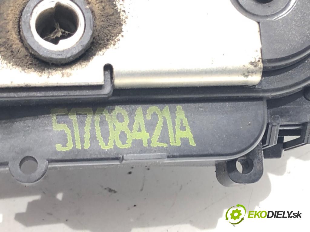 FIAT CROMA (194_) 2005 - 2022    1.9 D Multijet (194AXC1B, 194AXC12) 110 kW [150 KM] olej napędowy 2005 - 2011  zámok dveře levý přední část 51708421A