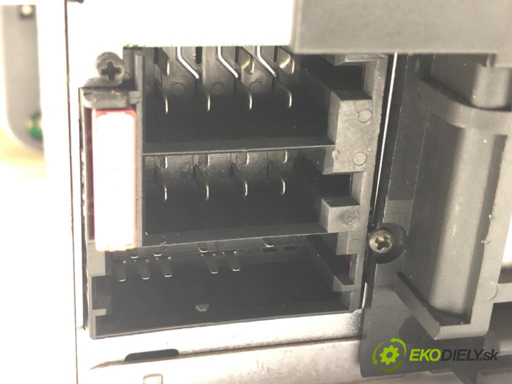 FIAT CROMA (194_) 2005 - 2022    1.9 D Multijet (194AXC1B, 194AXC12) 110 kW [150 KM] olej napędowy 2005 - 2011  RADIO 735398761 (Audio zariadenie)