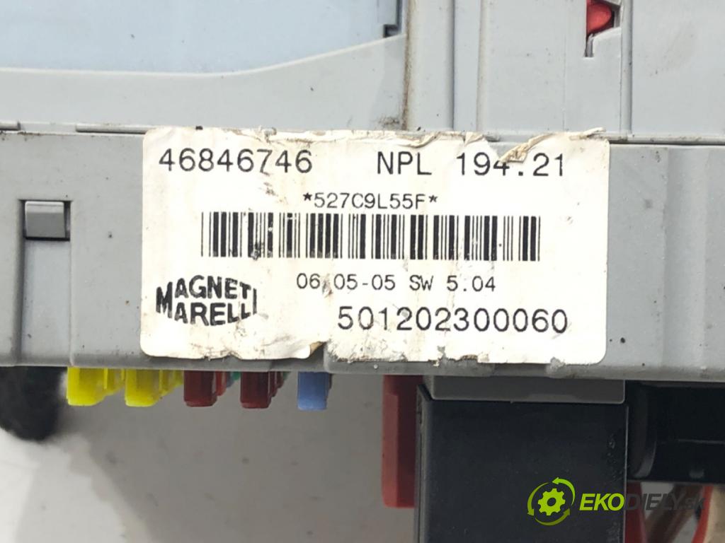 FIAT CROMA (194_) 2005 - 2022    1.9 D Multijet (194AXC1B, 194AXC12) 110 kW [150 KM] olej napędowy 2005 - 2011  modul BSI 46846746 (Pojistkové skříňky)