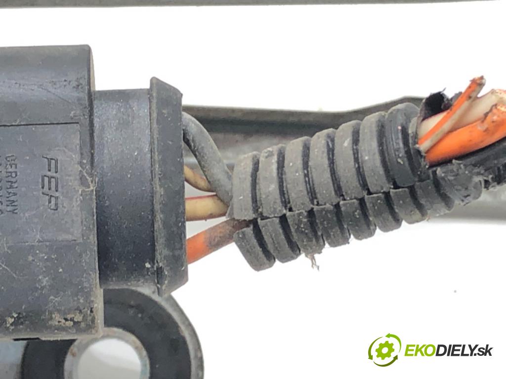 FIAT CROMA (194_) 2005 - 2022    1.9 D Multijet (194AXC1B, 194AXC12) 110 kW [150 KM] olej napędowy 2005 - 2011  Mechanizmus stieračov predný 51708219 (Motorček stieračov predný)