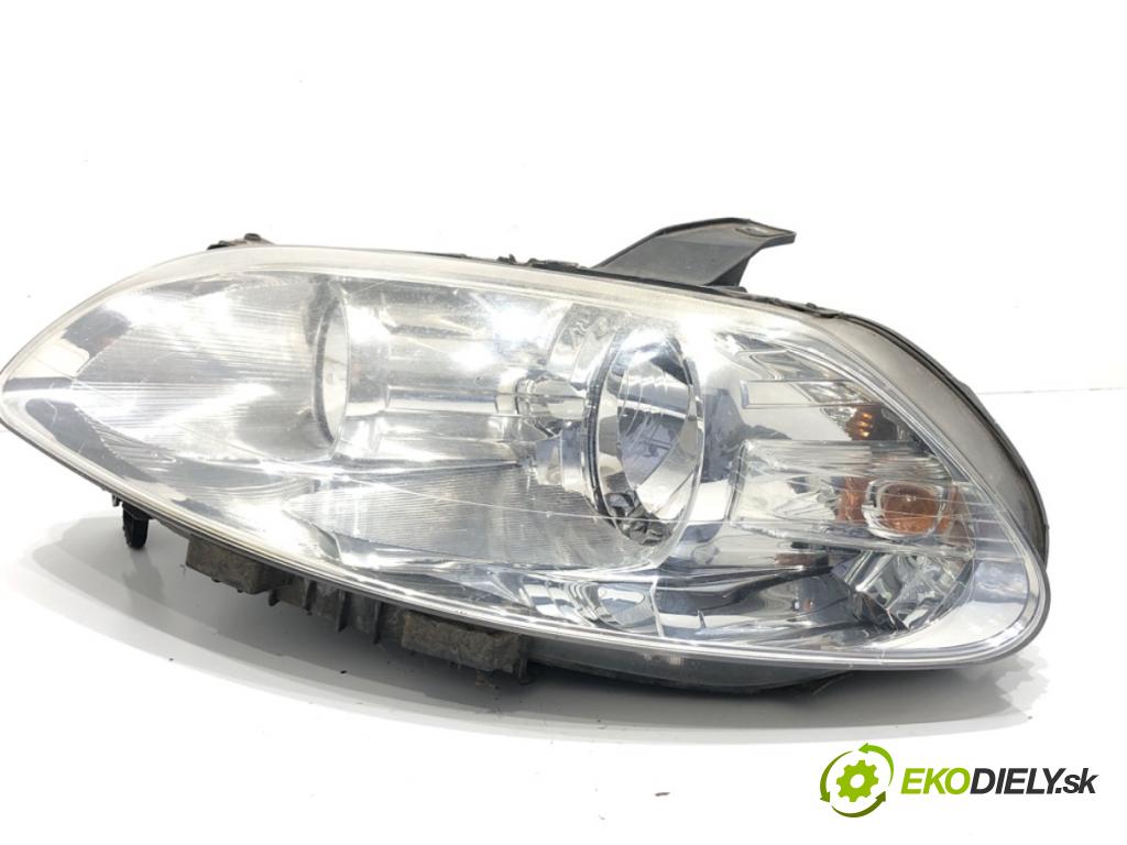 FIAT CROMA (194_) 2005 - 2022    1.9 D Multijet (194AXC1B, 194AXC12) 110 kW [150 KM] olej napędowy 2005 - 2011  světlomet levý přední část 42550748