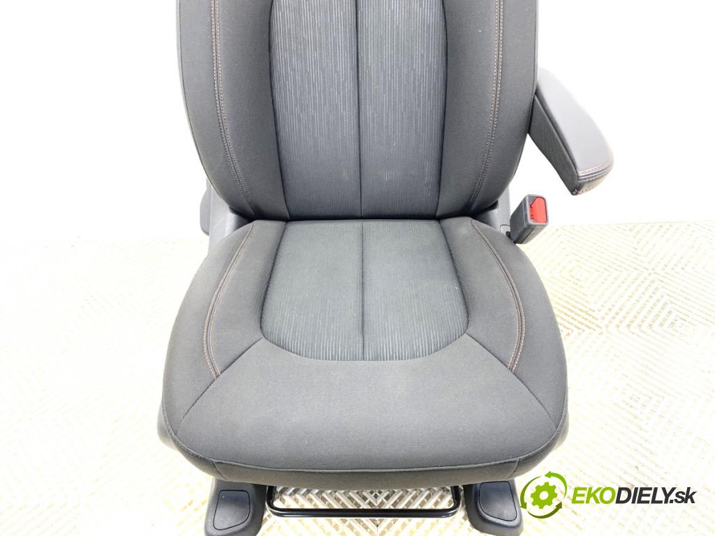 CHRYSLER PACIFICA 2016 - 2022    3.6 214 kW [291 KM] benzyna 2016 - 2022  Sedadlo pravy predný