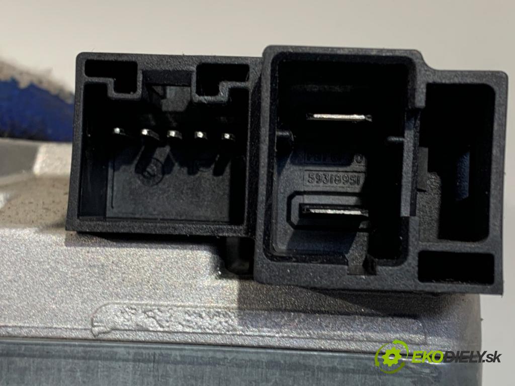 FIAT TIPO Kombi (356_) 2016 - 2022    1.4 (356WXA1B) 70 kW [95 KM] benzyna 2016 - 2022  Modul servočerpadlo 59326440 (Ostatné)