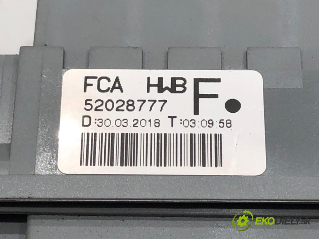 FIAT TIPO Kombi (356_) 2016 - 2022    1.4 (356WXA1B) 70 kW [95 KM] benzyna 2016 - 2022  skříňka poistková 52028777 (Pojistkové skříňky)