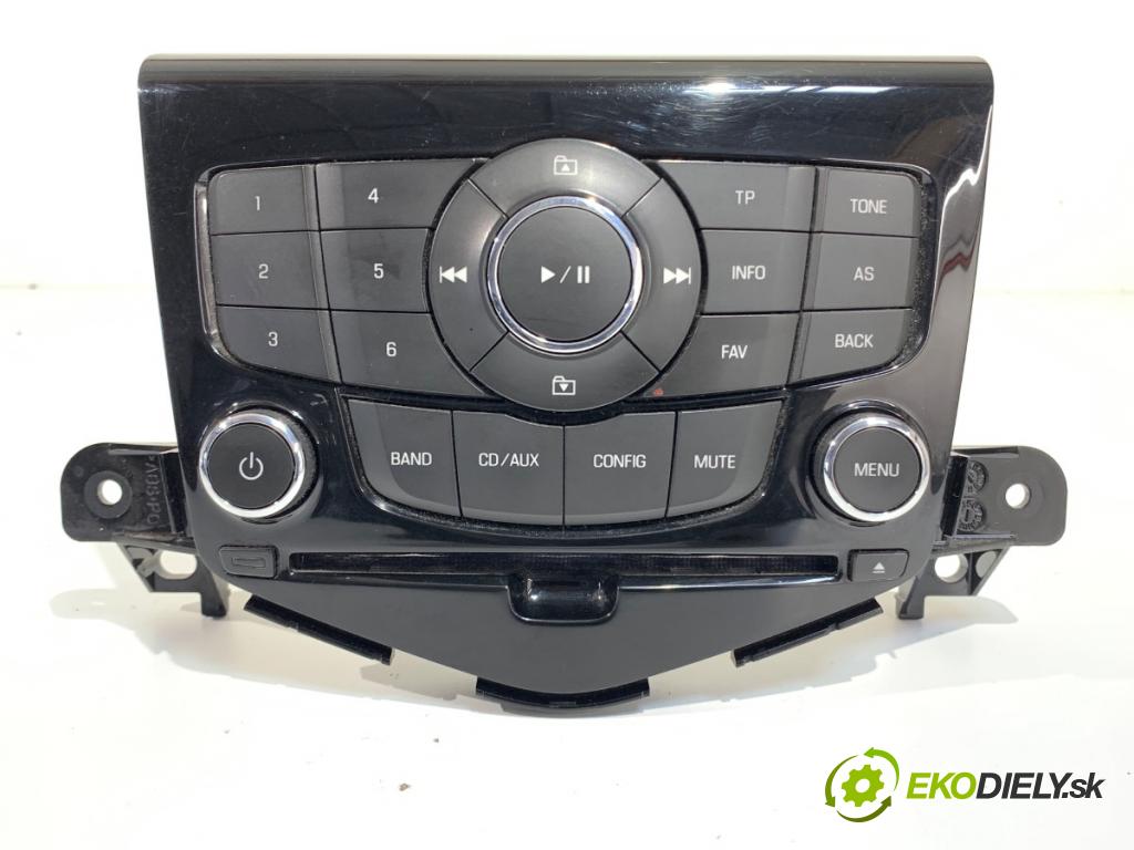 CHEVROLET CRUZE (J300) 2009 - 2022    1.8 104 kW [141 KM] benzyna 2009 - 2022  Panel ovládania radia 94563267 (Prepínač/spínač/tlačidlo a ovládač kúrenia)