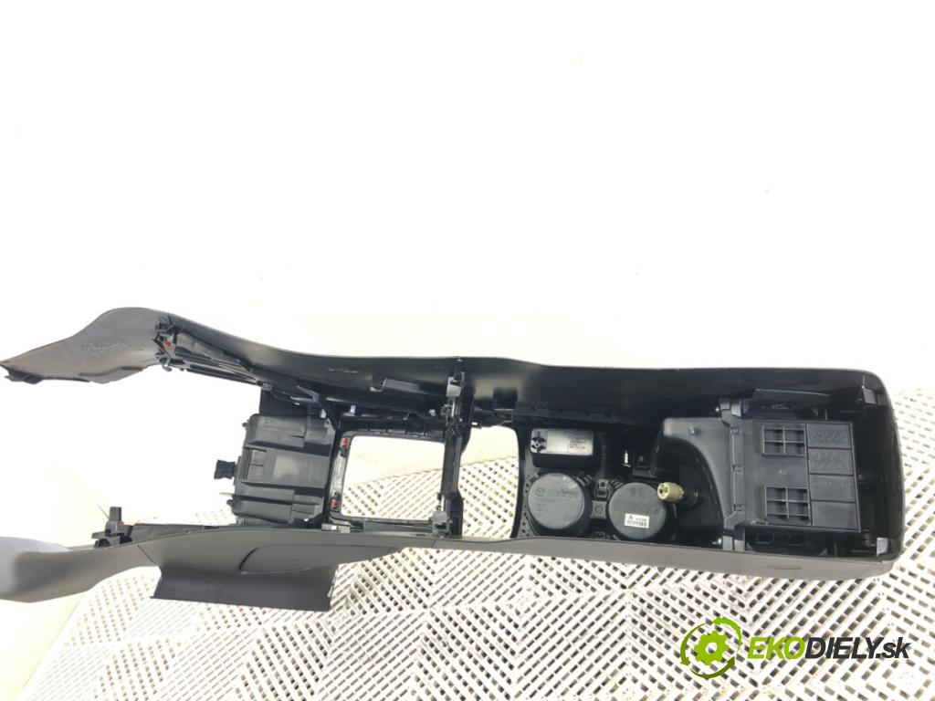 MAZDA CX-5 (KE, GH) 2011 - 2017    2.2 D (KE2FW) 129 kW [175 KM] olej napędowy 2012 - 2017  Tunel stredový  (Stredový tunel / panel)