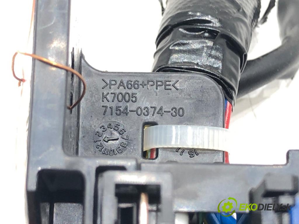 MAZDA CX-5 (KE, GH) 2011 - 2017    2.2 D (KE2FW) 129 kW [175 KM] olej napędowy 2012 - 2017  skříňka poistková  (Pojistkové skříňky)