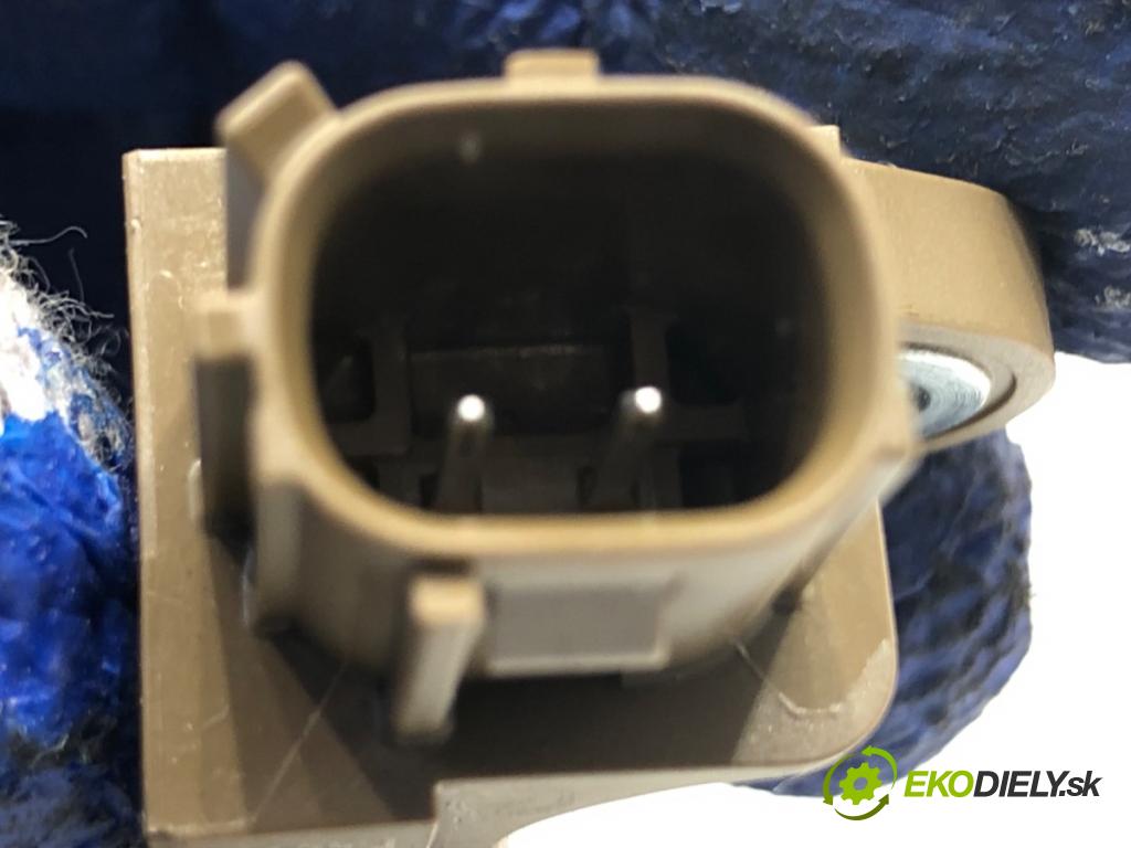 MAZDA CX-5 (KE, GH) 2011 - 2017    2.2 D (KE2FW) 129 kW [175 KM] olej napędowy 2012 - 2017  Snímač nárazu G46C-57KC0A (Snímač nárazu)