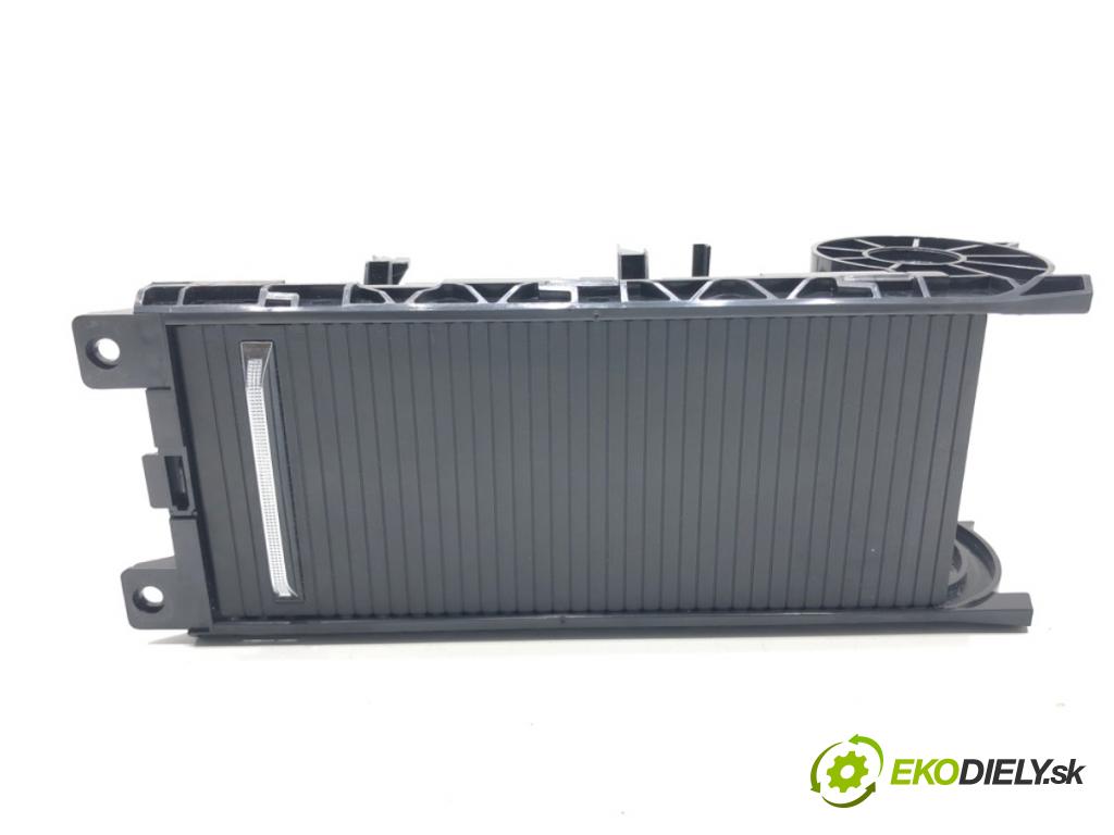 SKODA OCTAVIA IV (NX3, NN3) 2020 - 2022    2.0 TDI 110 kW [150 KM] olej napędowy 2020 - 2022  Držiak na nápoje 5E3862531A (Úchyt, držiak na nápoje)