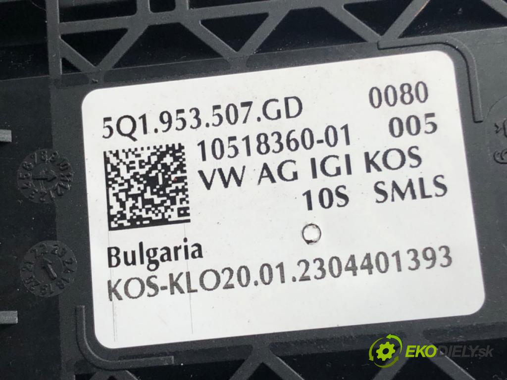 SKODA OCTAVIA IV (NX3, NN3) 2020 - 2022    2.0 TDI 110 kW [150 KM] olej napędowy 2020 - 2022  přepínač kombinovaný 5Q1953507GD (Ovládaní topení a přepínače)